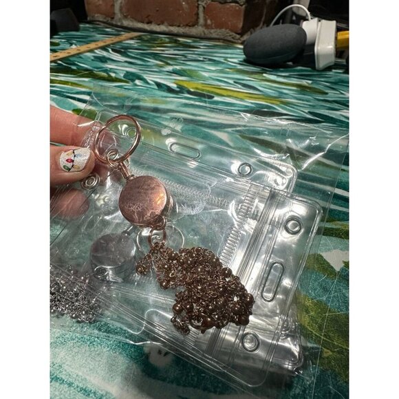 2 piece Retractable Badge Reel Lanyard - Picture 8 of 8